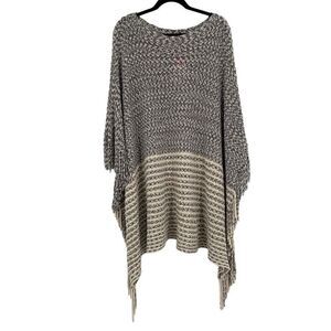 Marley Lilly Plus Shawl‎ Poncho Sweater Gray/Cream NWT One Size